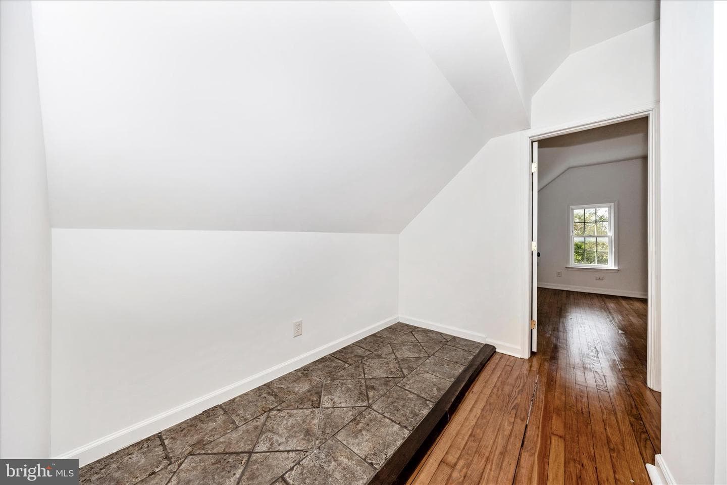 10167 Winchester Avenue photo 28