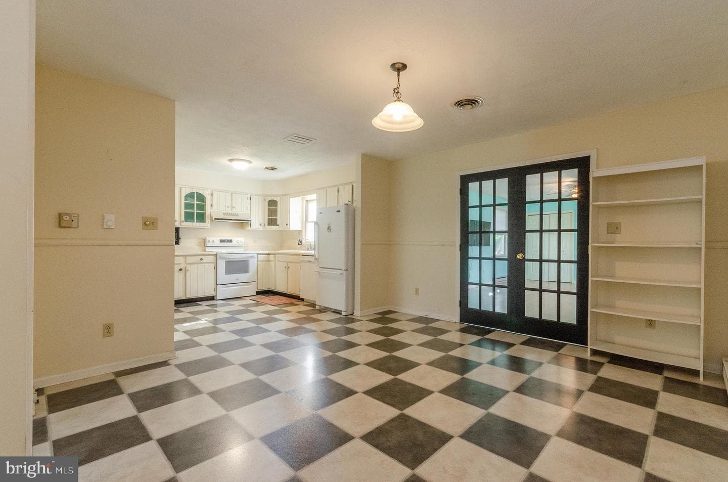 144 Still Meadow Drive photo 3