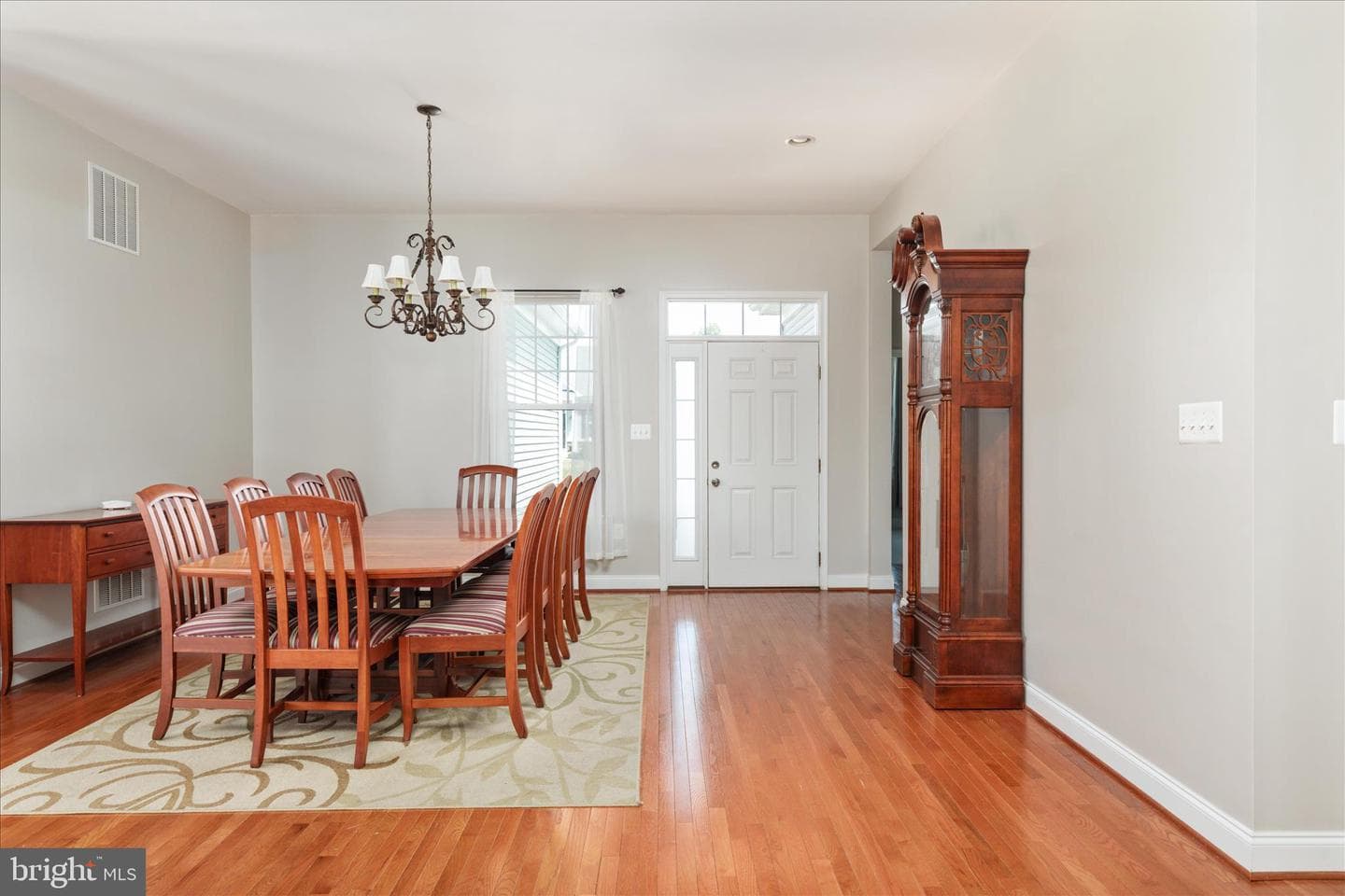 88 Aldershot Drive photo 5