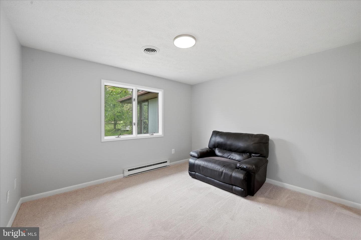 144 Brenda Drive photo 35