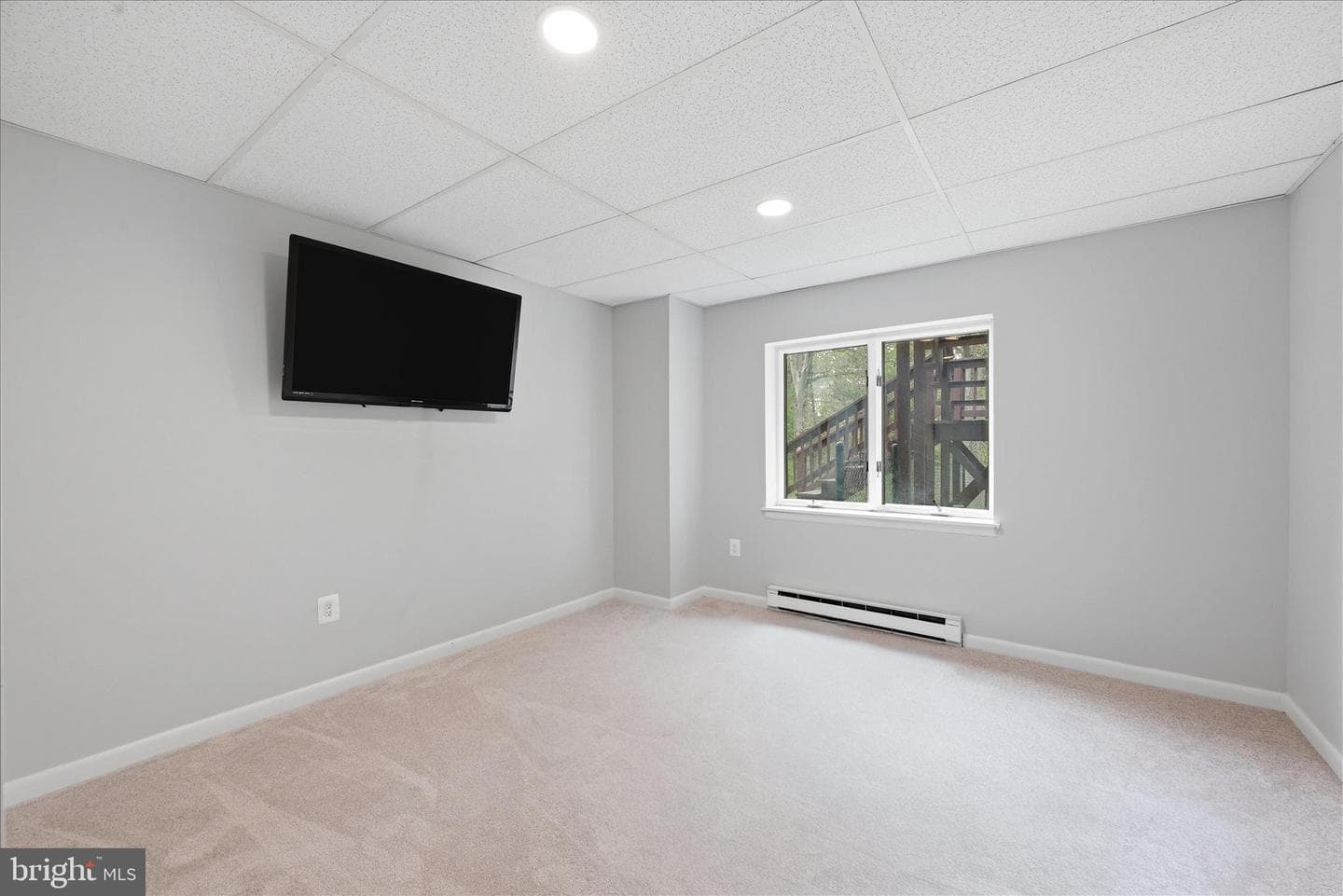 144 Brenda Drive photo 41