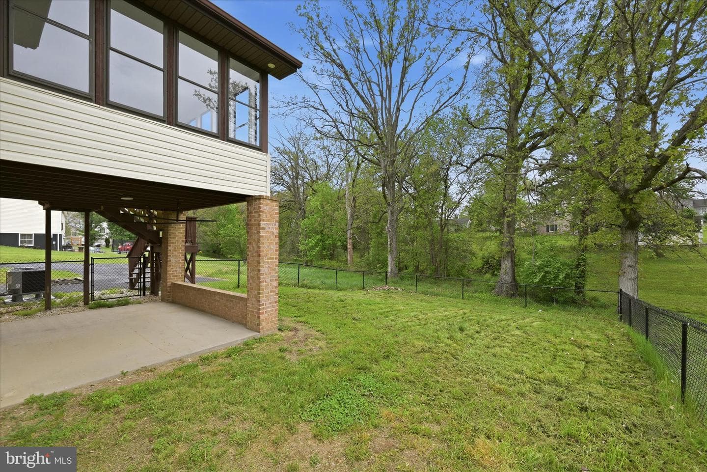 144 Brenda Drive photo 48