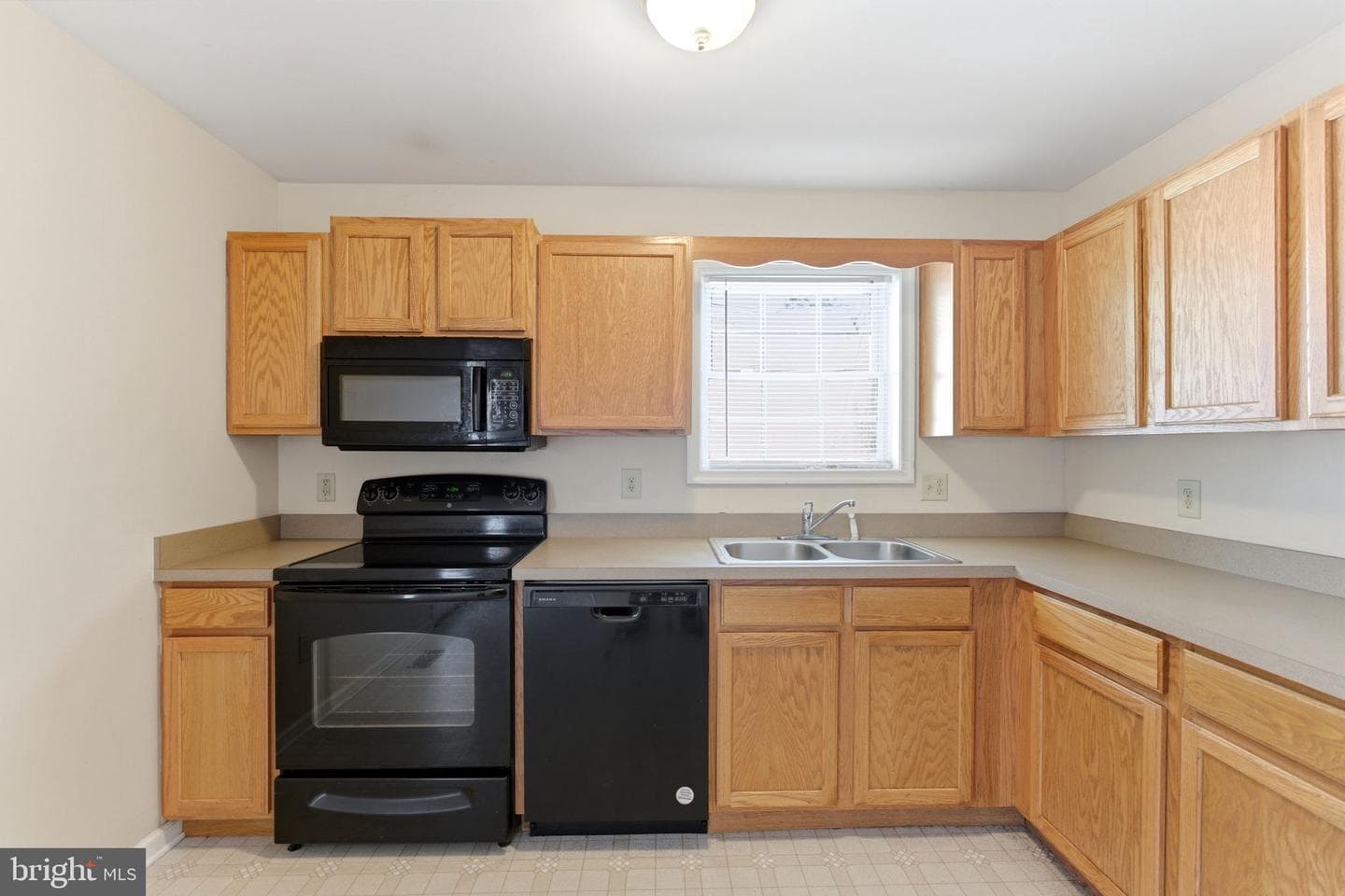 78 Gemini Court photo 12