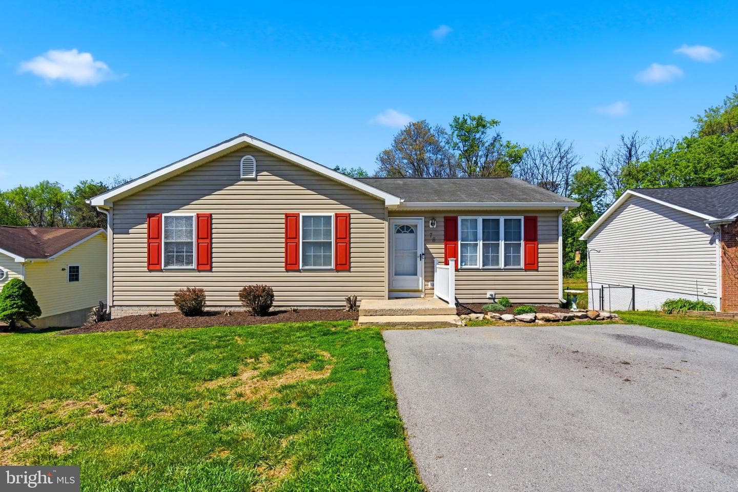78 Gemini Court photo 2