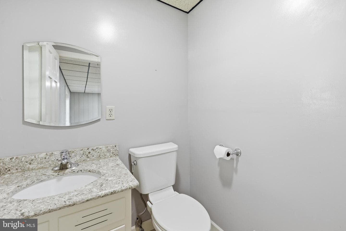 1539 Harold Drive photo 25