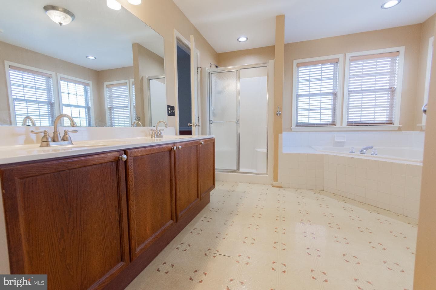 103 Lacosta Boulevard photo 51