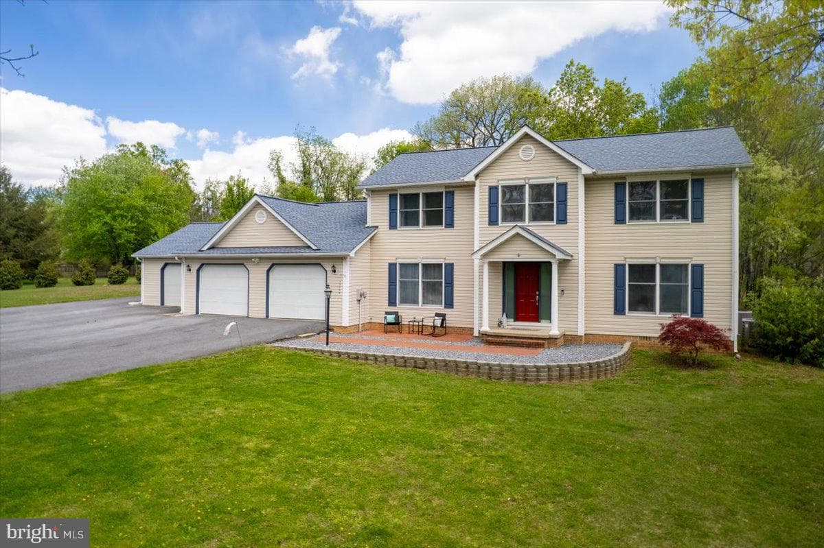426 Appian Way photo 3