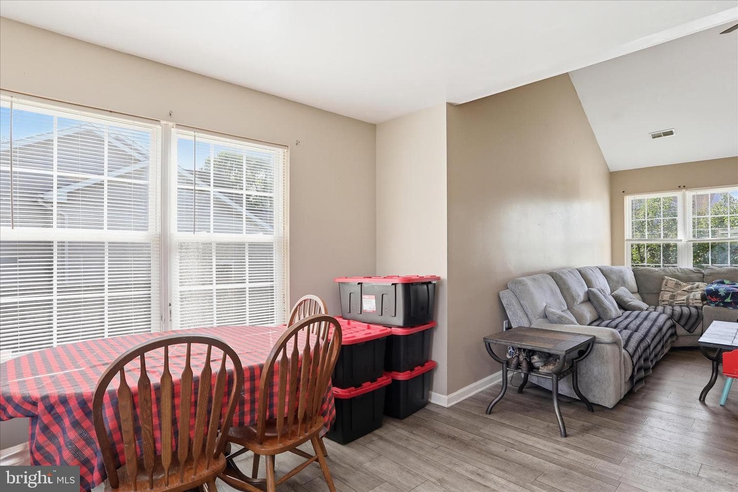 100 Coralberry Drive photo 9