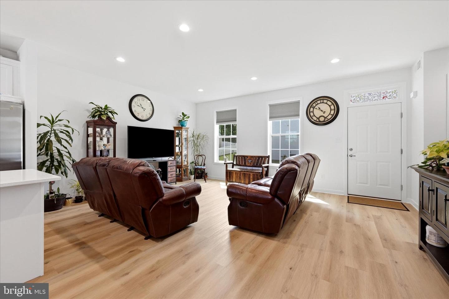 80 Thyme Way photo 3