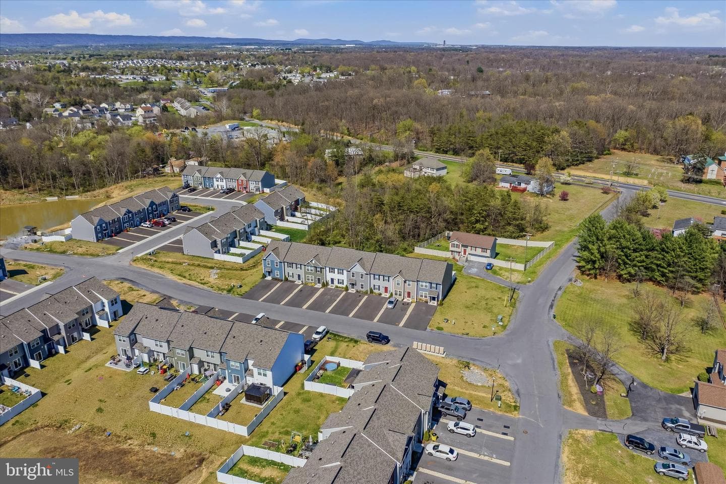 28 Gentle Breeze Drive photo 40