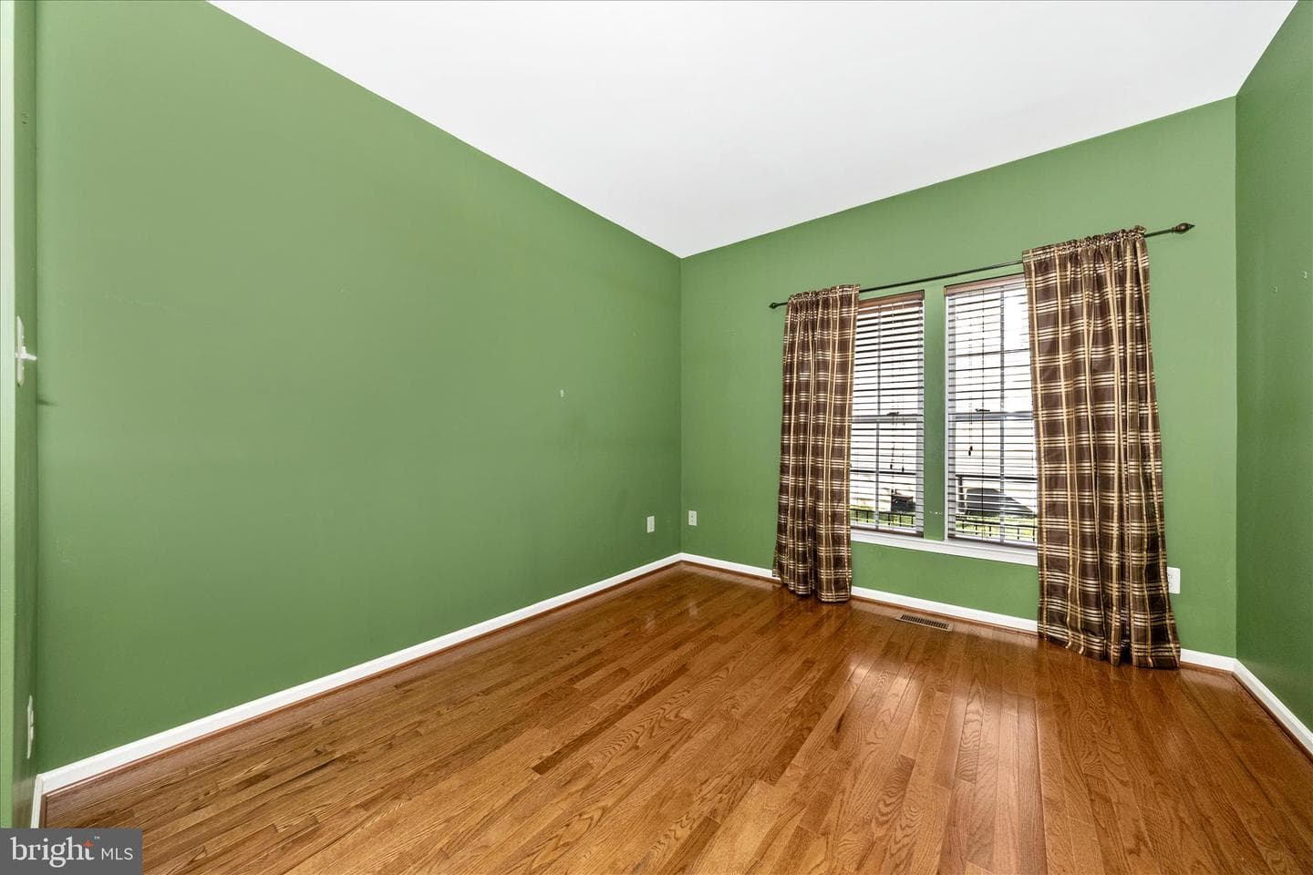 250 Dinwiddie Way photo 26