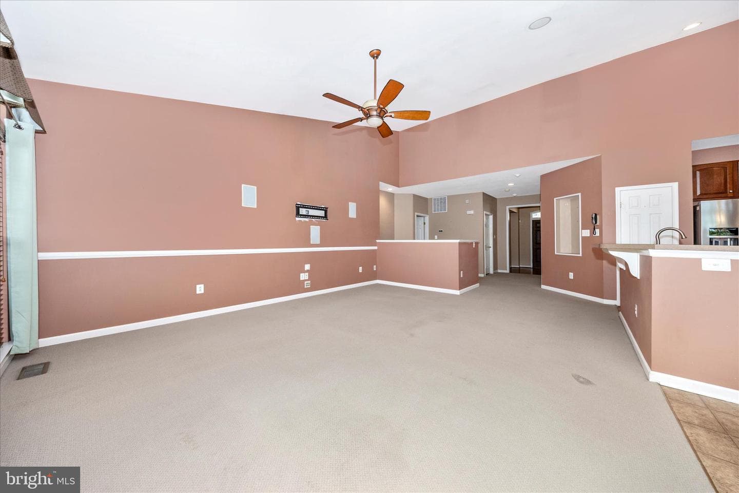 250 Dinwiddie Way photo 8