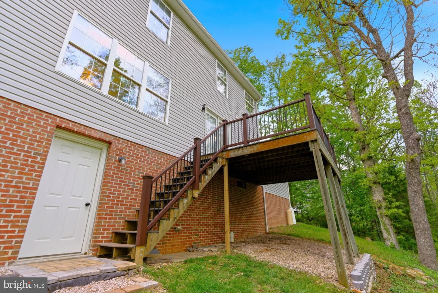 336 Zenith Drive photo 33