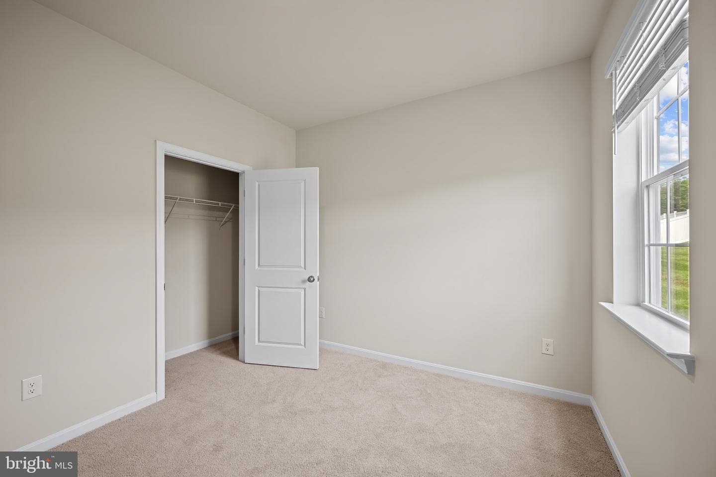 380 Orpington Drive photo 7