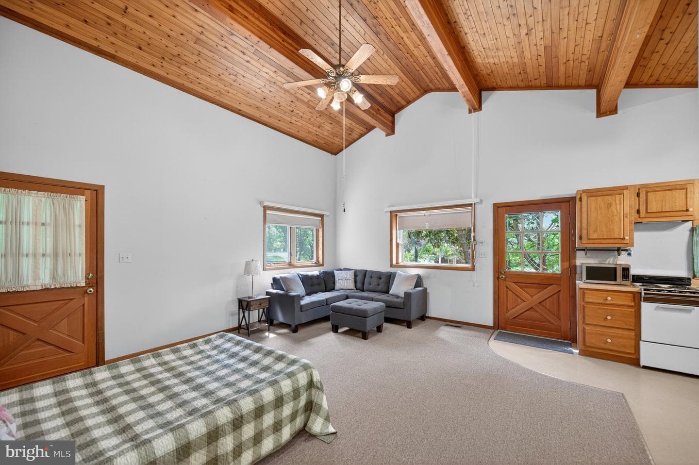 648 Abbie Lane photo 36