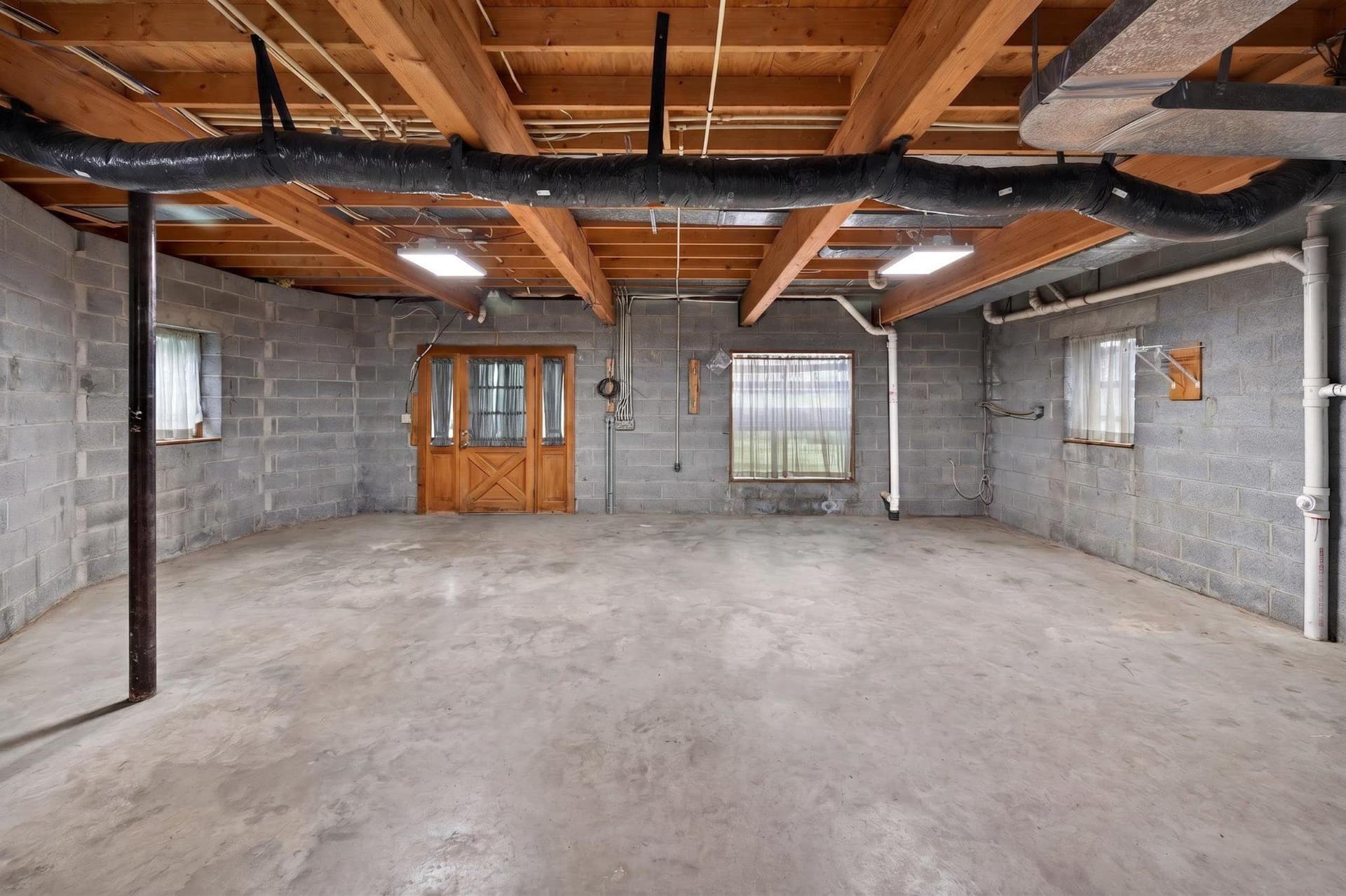 648 Abbie Lane photo 41