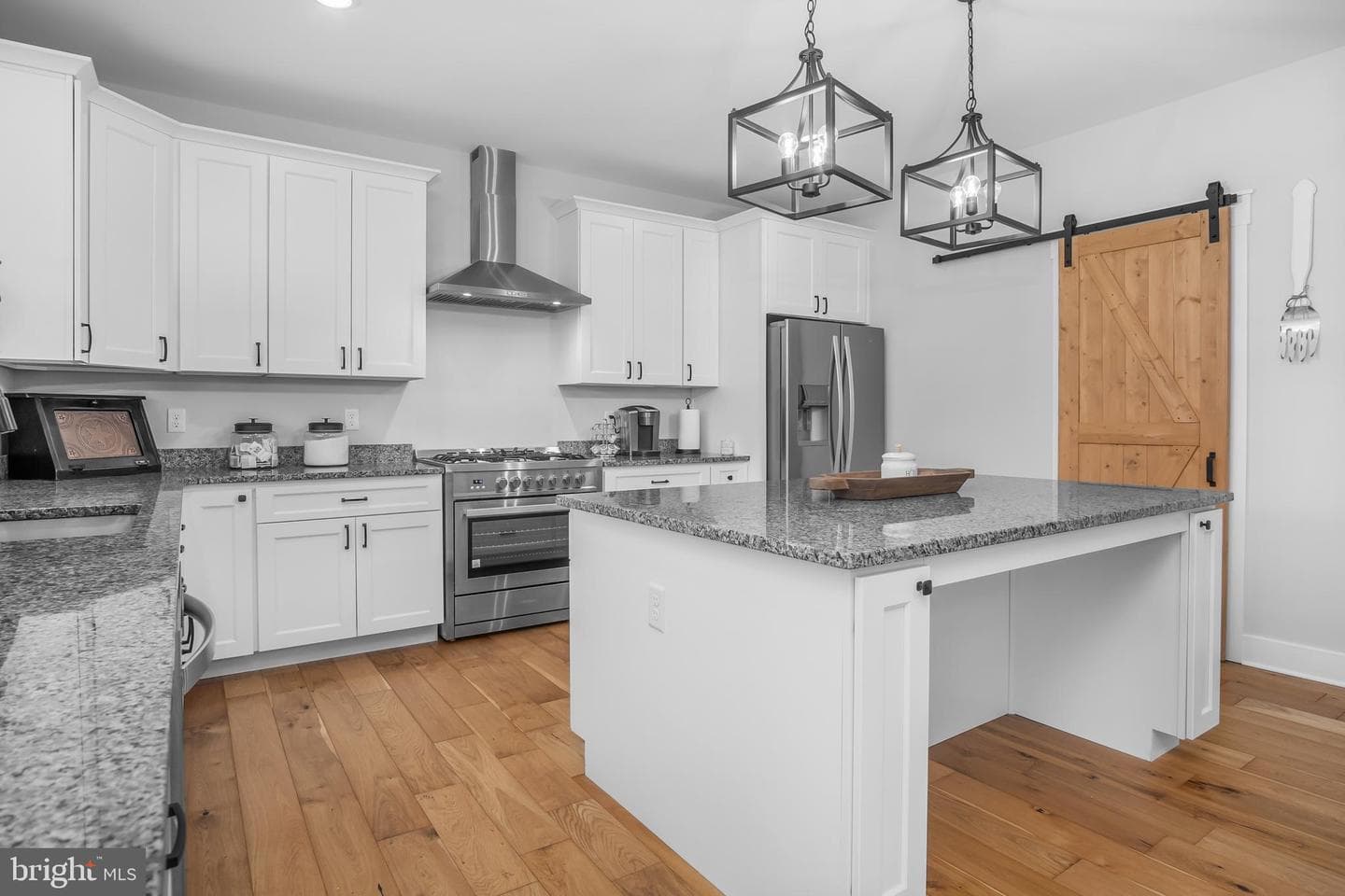 119 Varick Trail photo 8