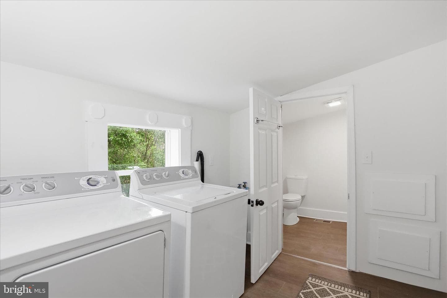 604 E Stephen Street photo 21