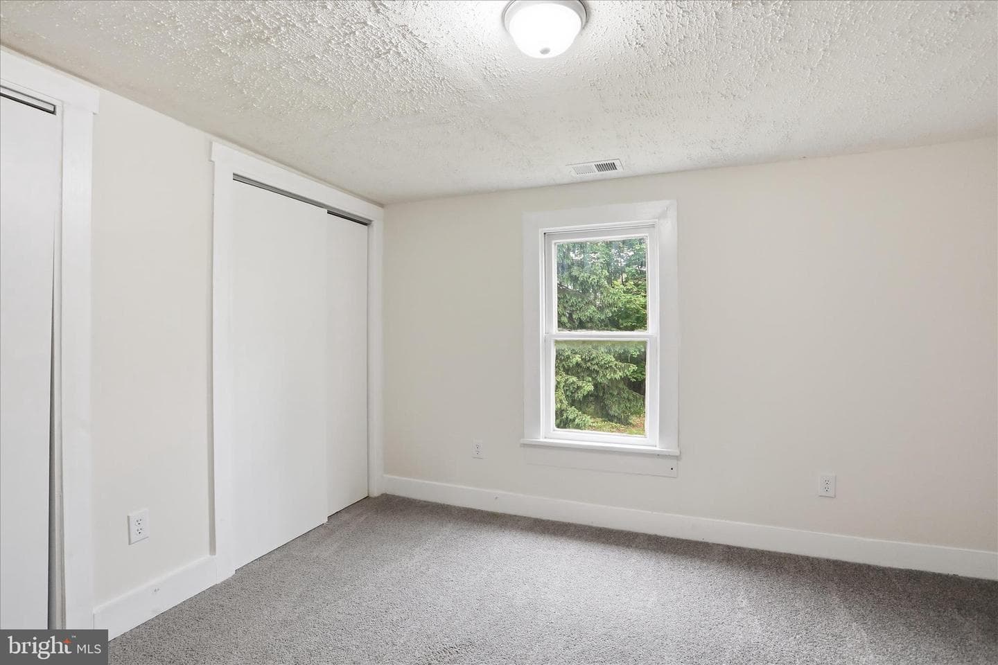 604 E Stephen Street photo 24