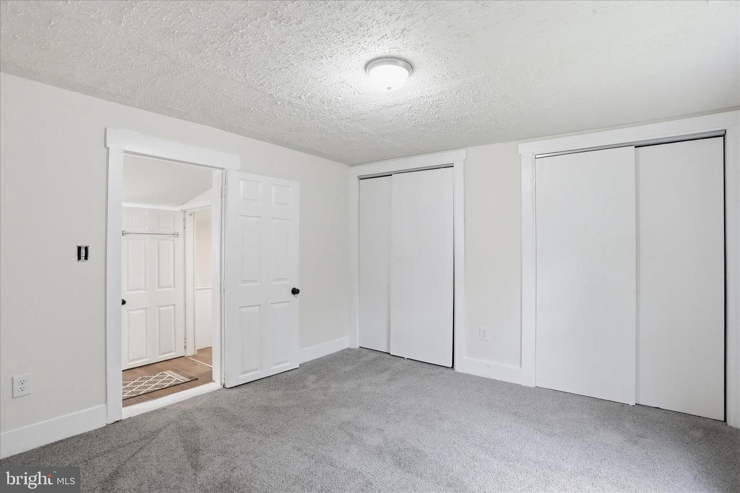 604 E Stephen Street photo 26