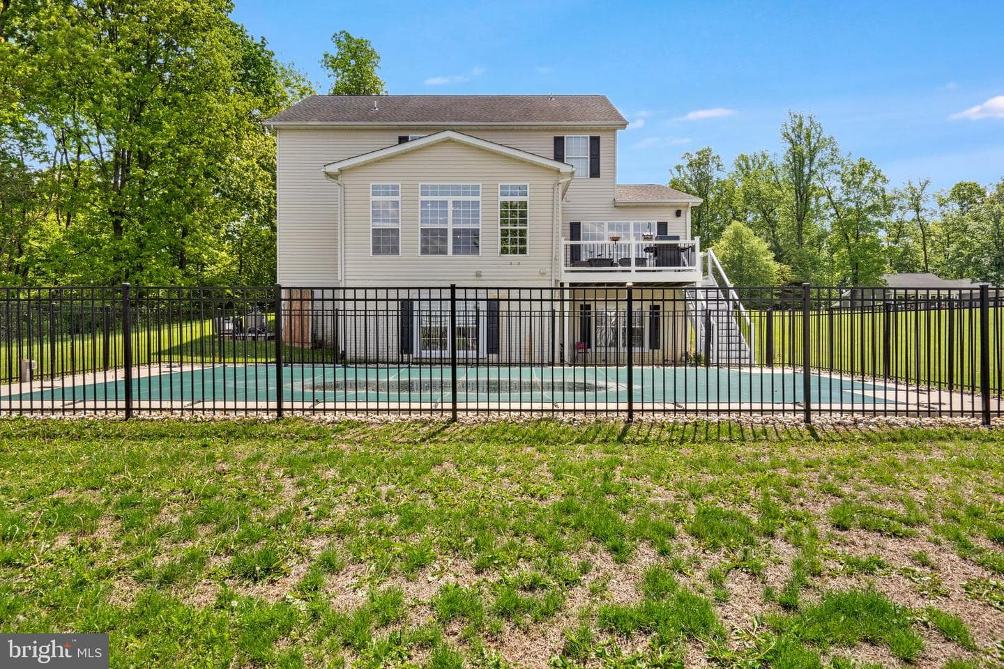 667 Hallmark Drive photo 42