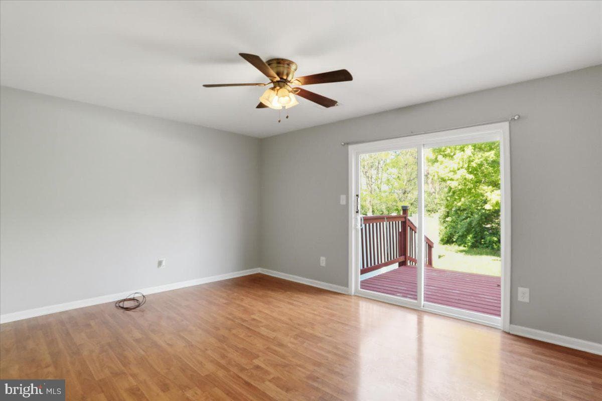 388 Dorothy Court photo 13