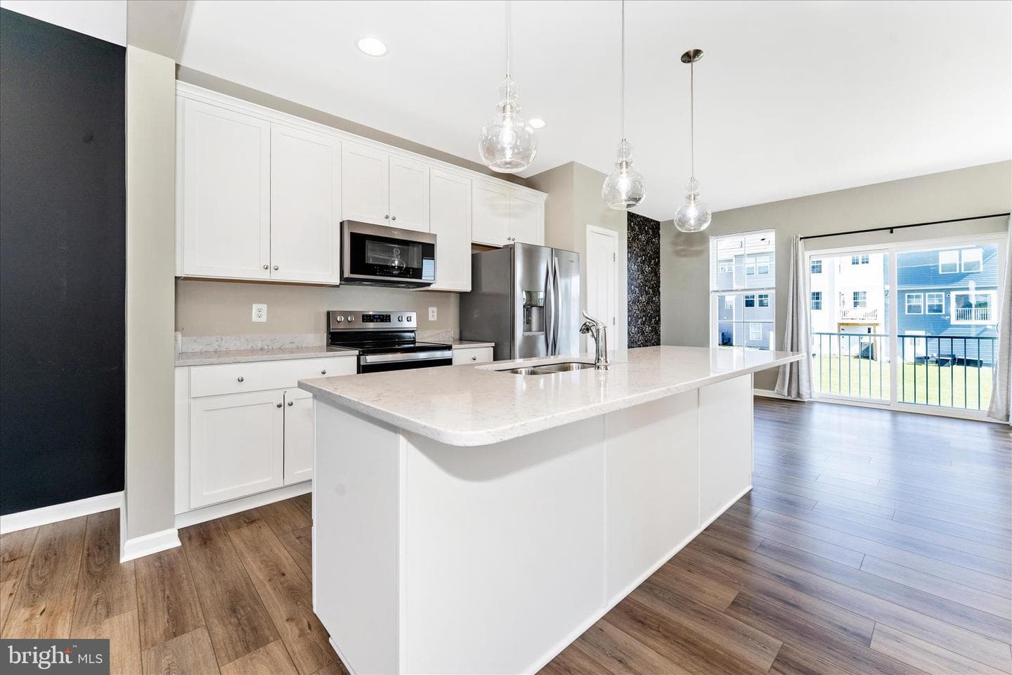 137 Mossdale Boulevard photo 15