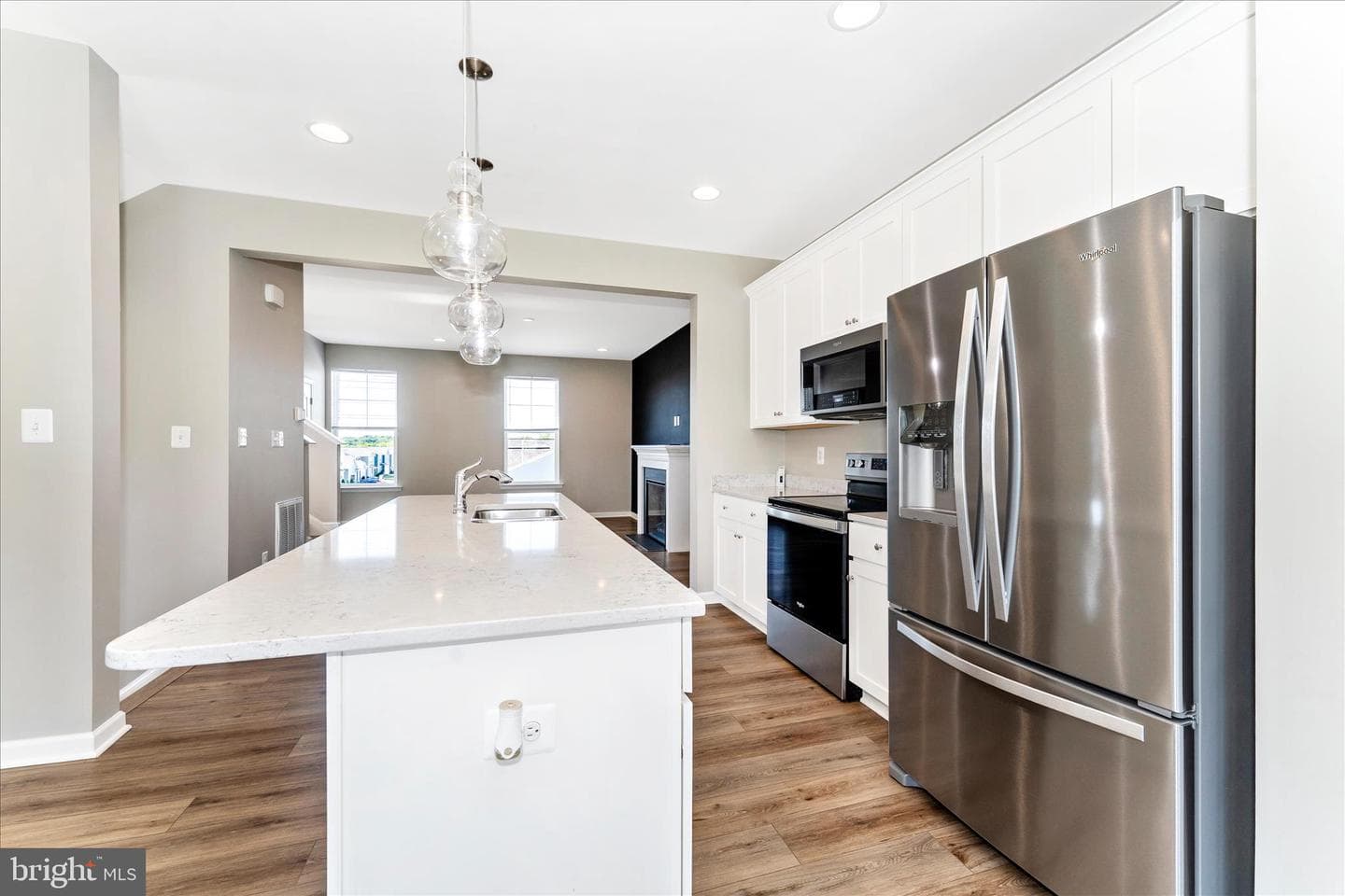 137 Mossdale Boulevard photo 18