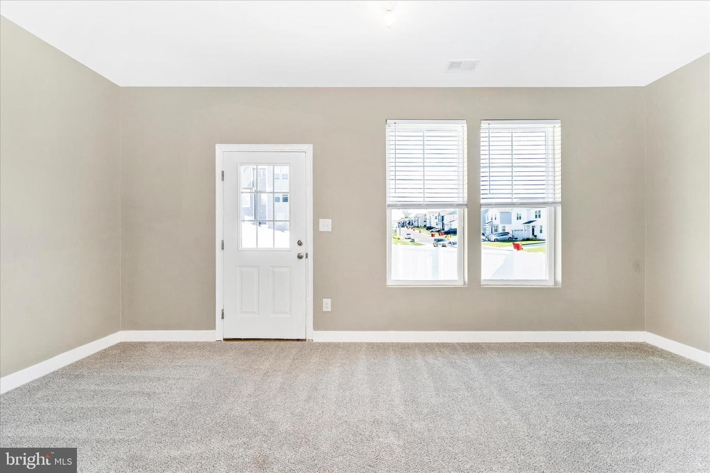 137 Mossdale Boulevard photo 22