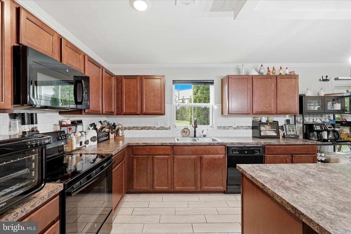 52 Shrewsbury Drive photo 15