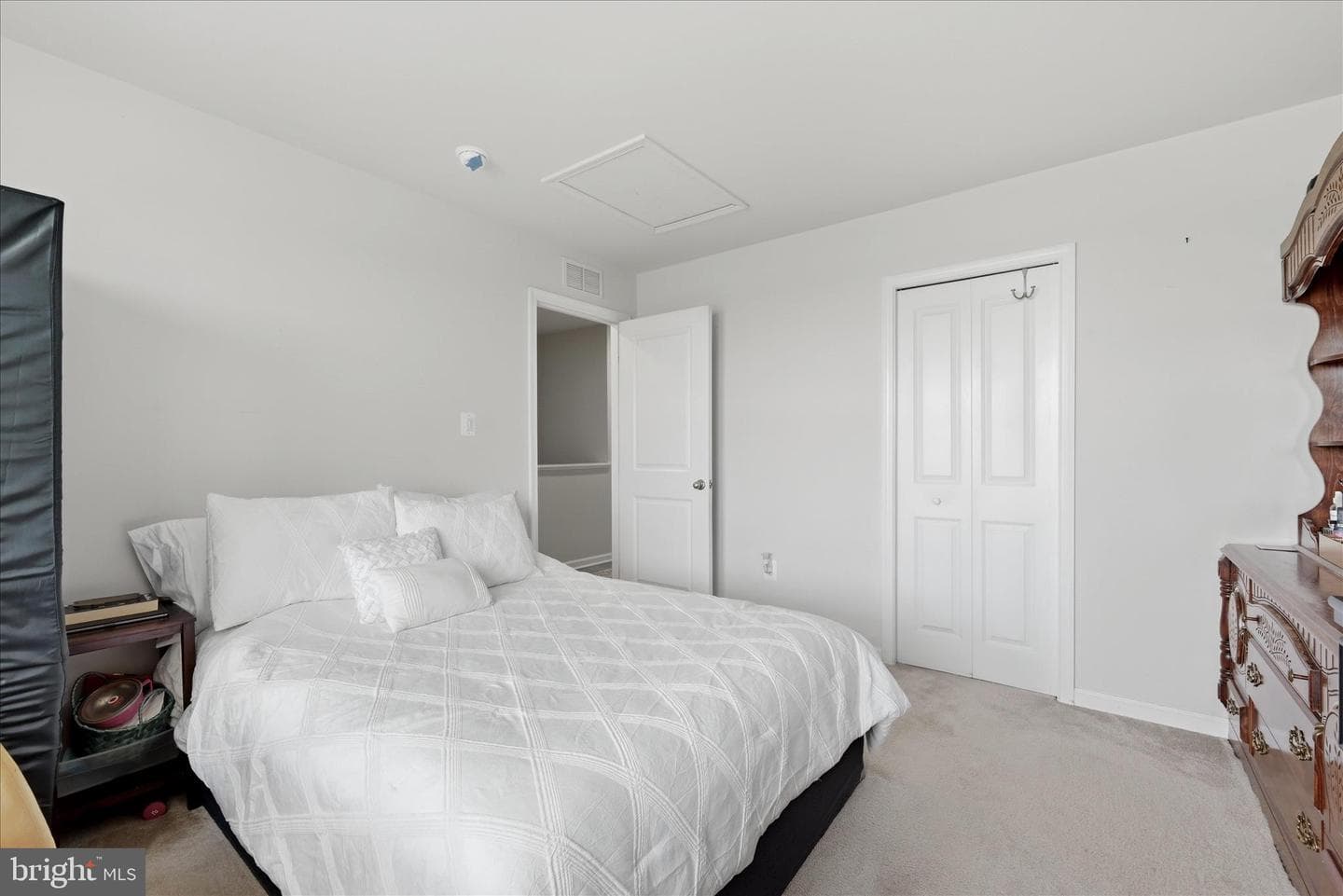 52 Shrewsbury Drive photo 29