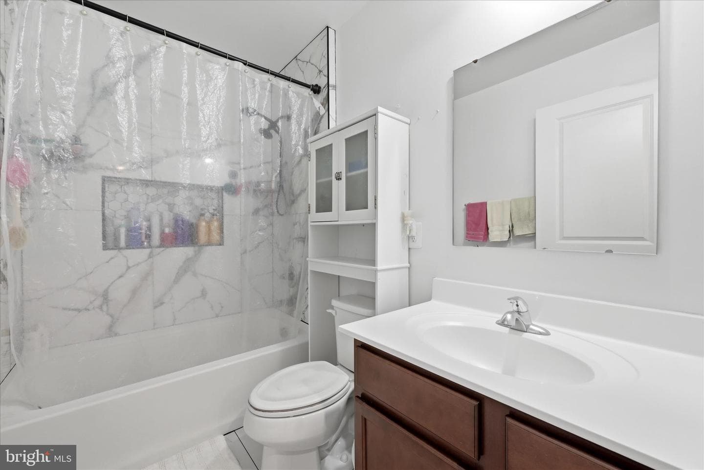 52 Shrewsbury Drive photo 32