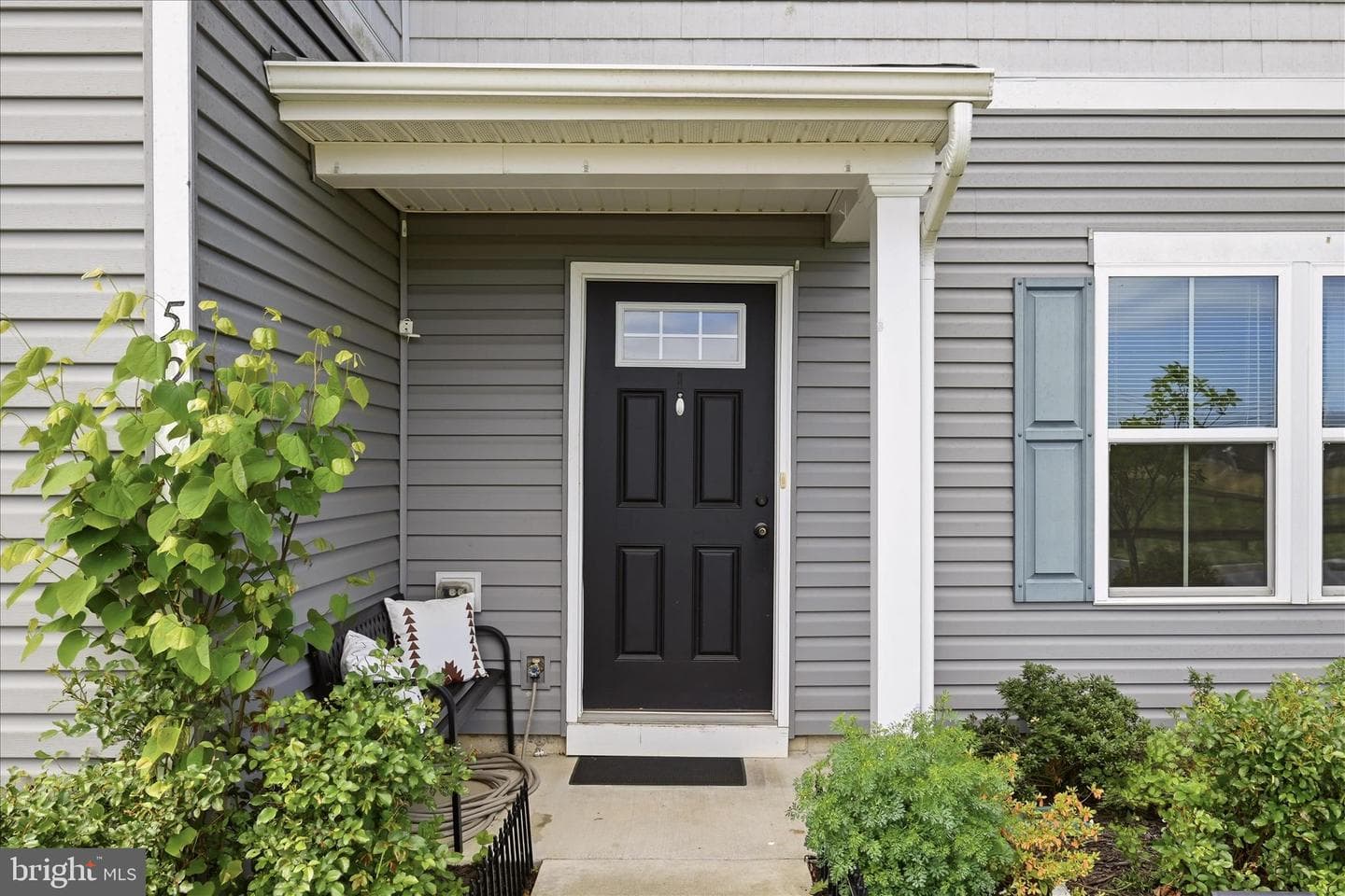 52 Shrewsbury Drive photo 4