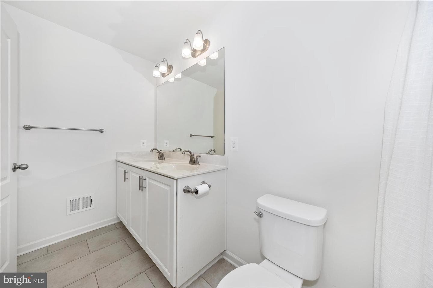 12 Belmont Place photo 34