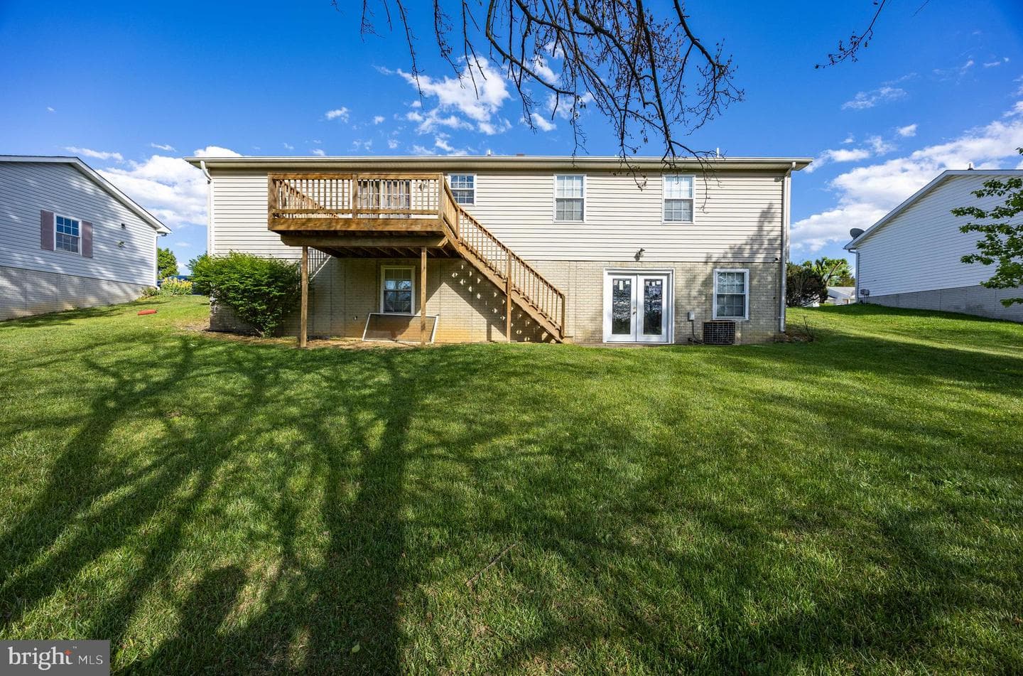 351 Mimosa Drive photo 6
