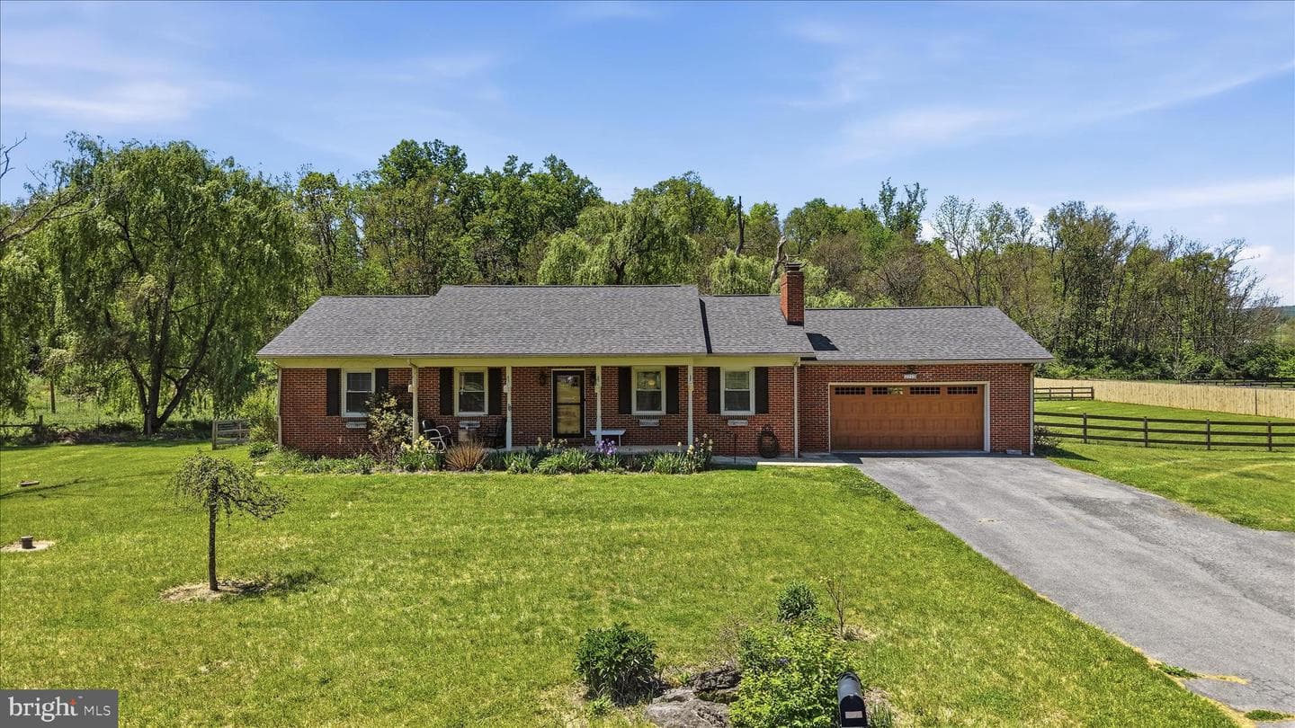 2712 Goldmiller Road