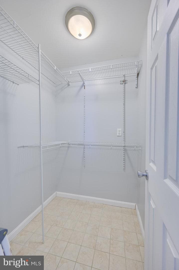 486 Richard Street photo 20