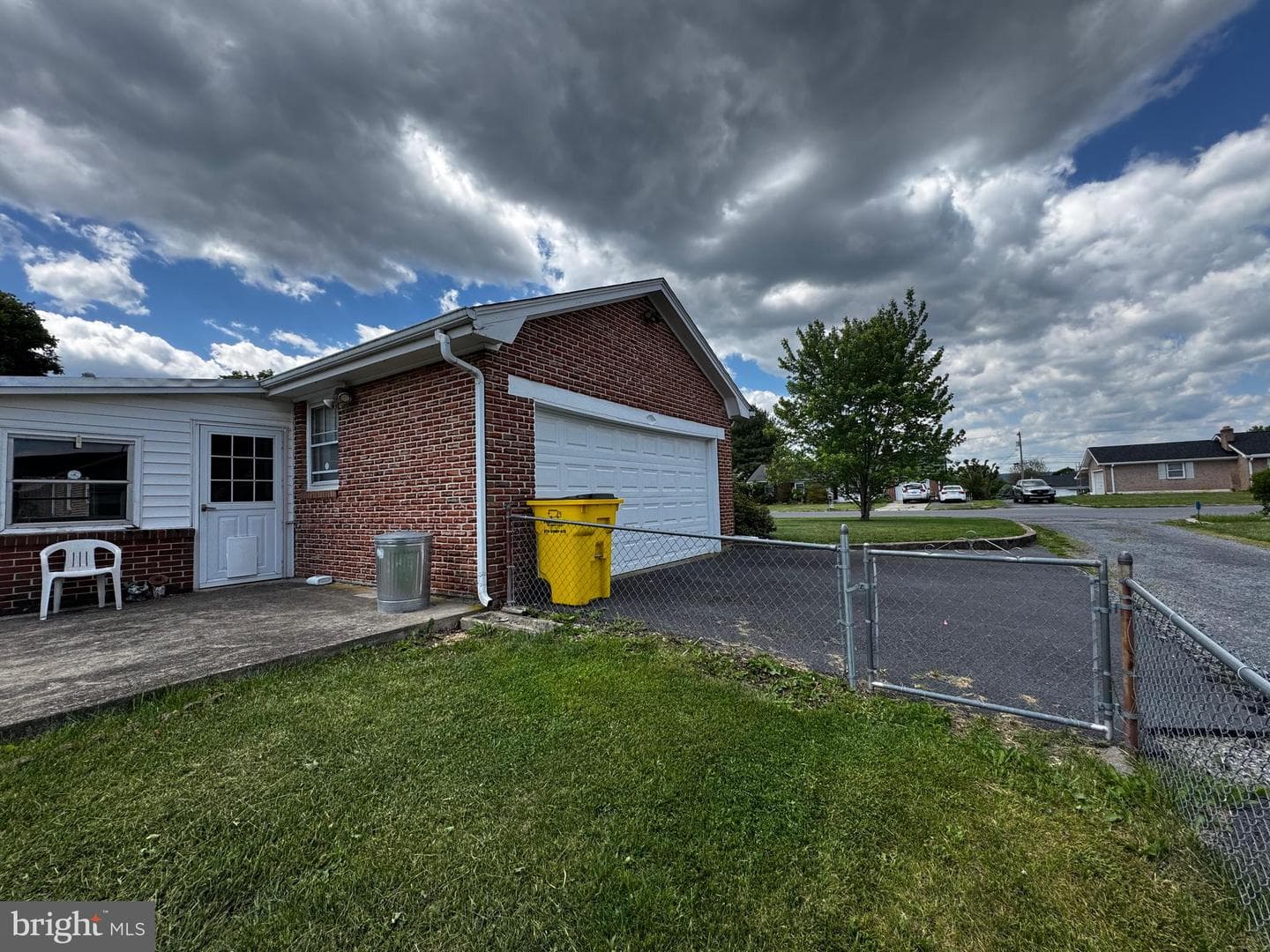 328 Richard Street photo 13
