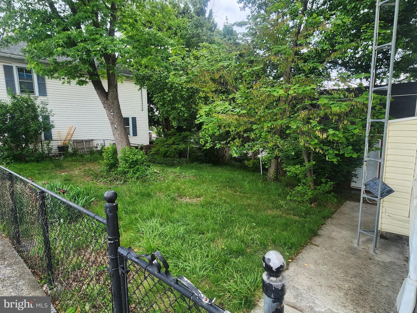 312 Auburn Street photo 4