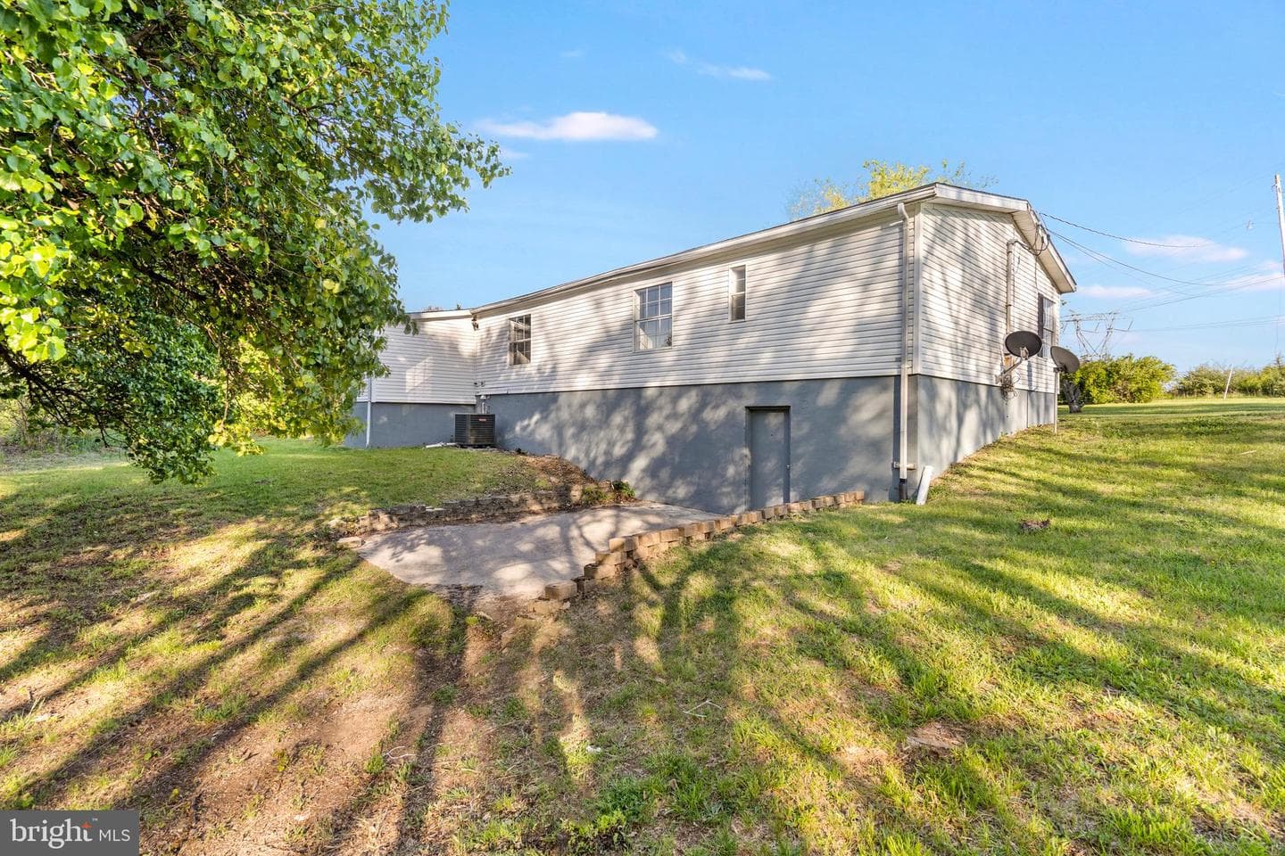 3637 Williamsport Pike photo 5
