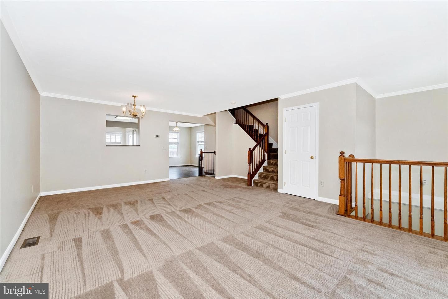 112 Raphael Court photo 11