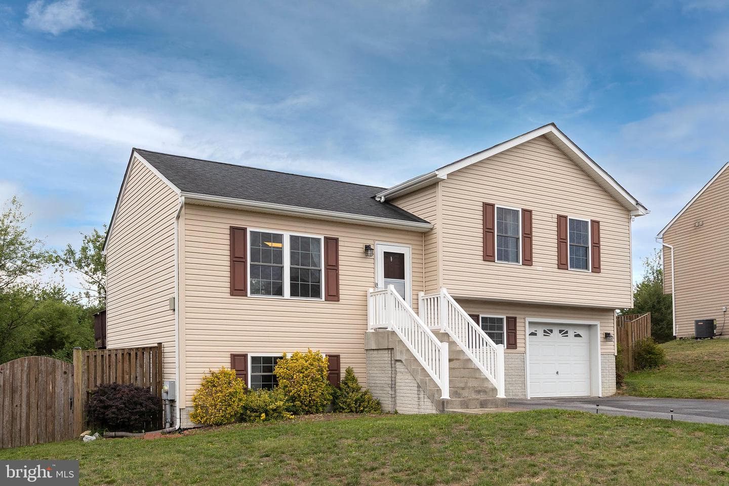 66 Mckinley Court photo 3