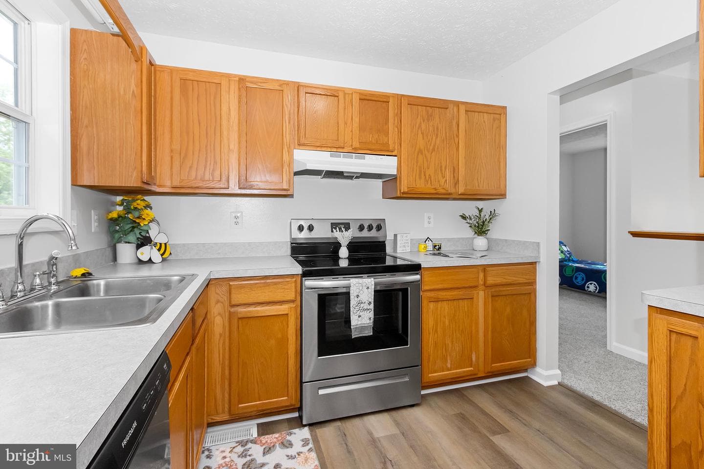 127 Thoreau Drive photo 12