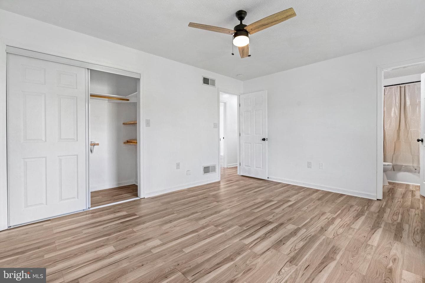140 Thayers Gull Drive photo 17