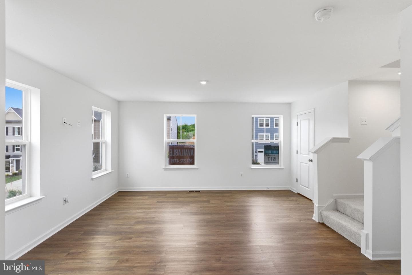 511 Fontana Circle photo 8