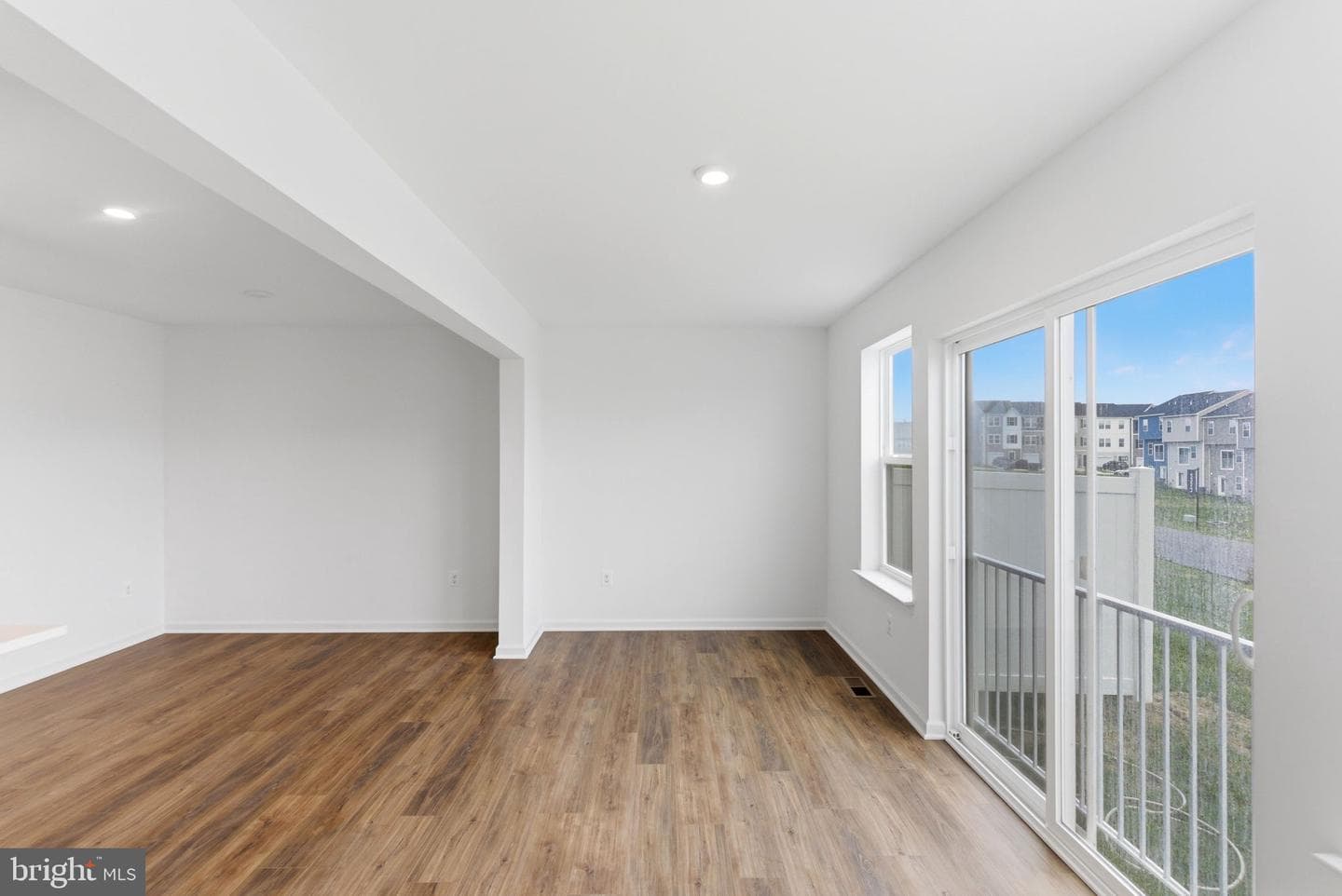 511 Fontana Circle photo 9