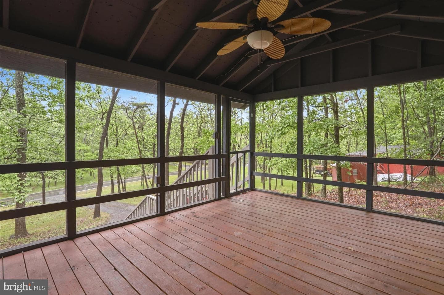578 Walden Road photo 22