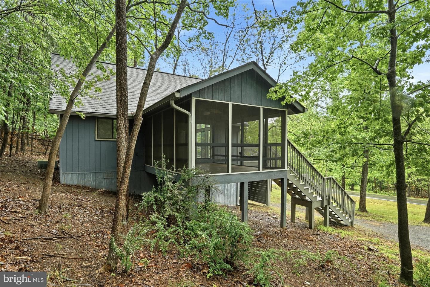 578 Walden Road photo 38