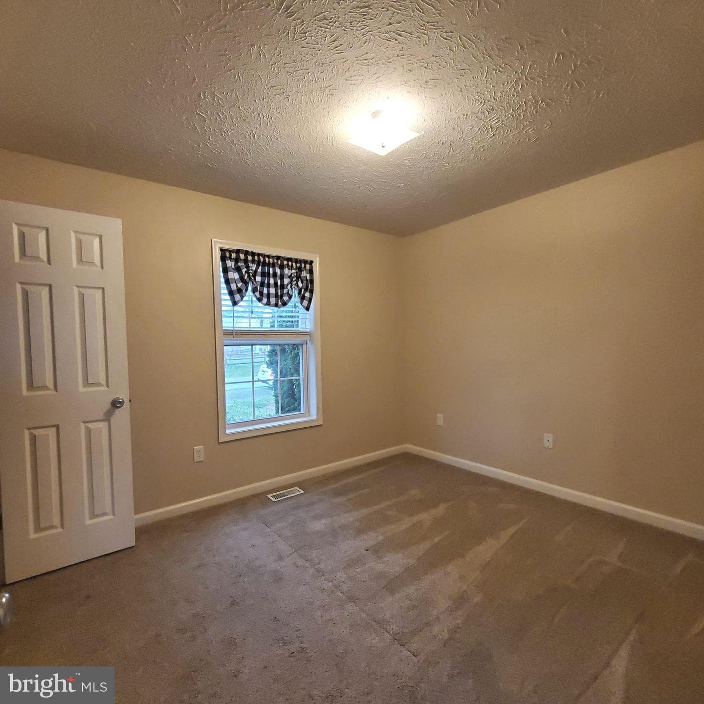 118 Strada Drive W photo 10