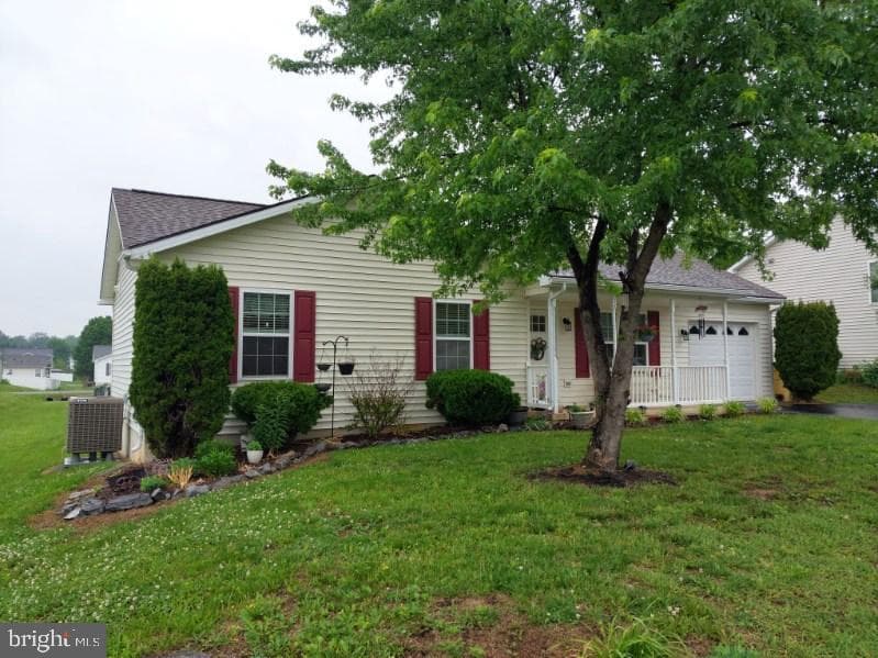118 Strada Drive W photo 16